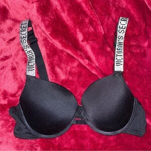 RESERVED| Victoria's Secret Black Shine Strap Bra no
